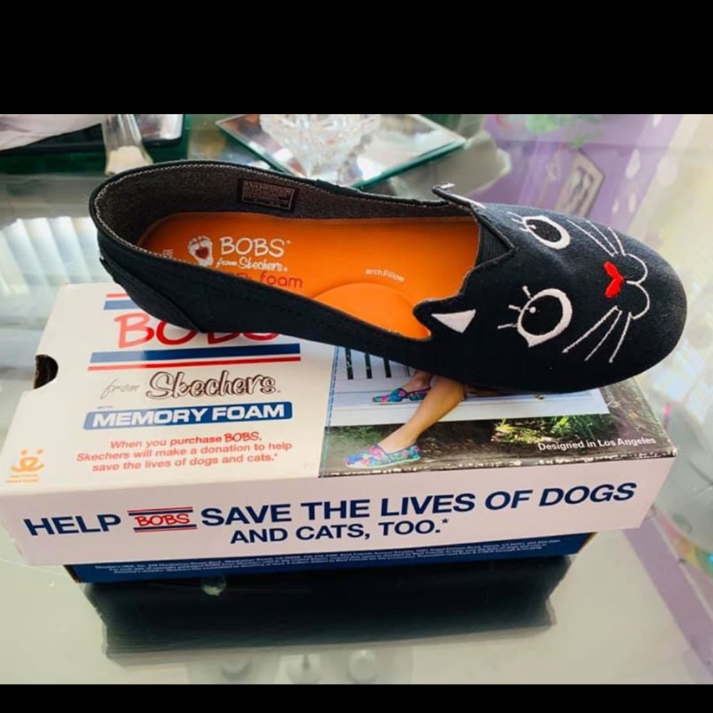 BOBS PLUSH- CATTITUDE 🐈. SKETCHERS 🥿👗